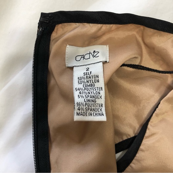 Cache Nude and Black Lace Dress - Picture 7 of 7